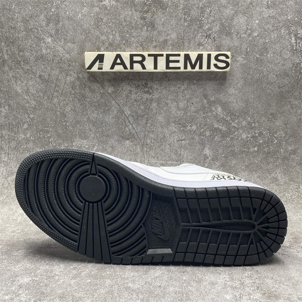 AIR JORDAN 1 PHAT LOW