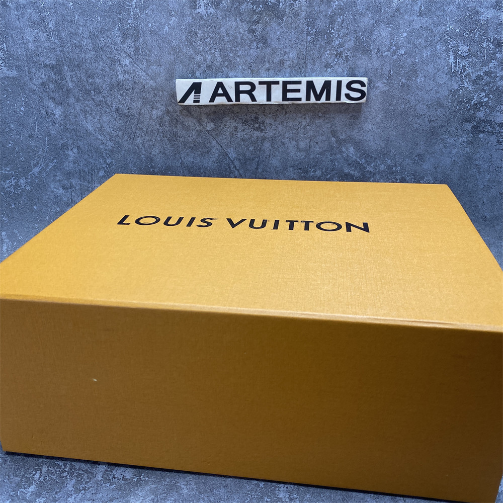 UA LV Trainer Sneaker