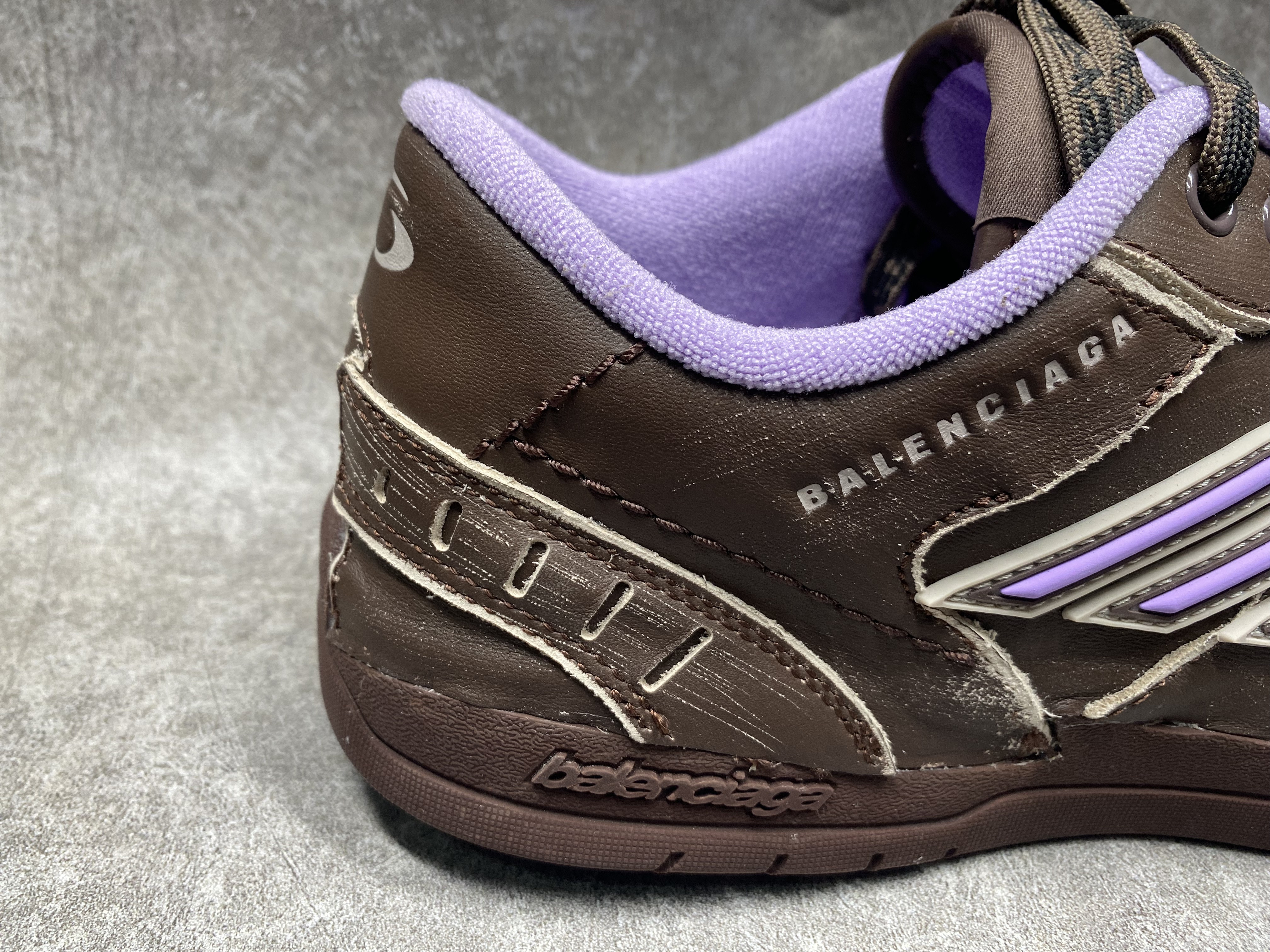 ua Ba*len*cia*ga hamptons medium worn-out sneaker in brown/lilac(run one size large)