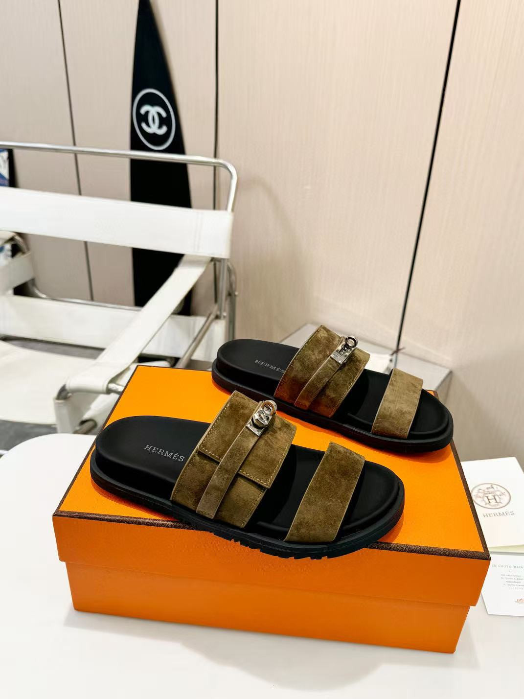 UA Hermès Jackson sandal