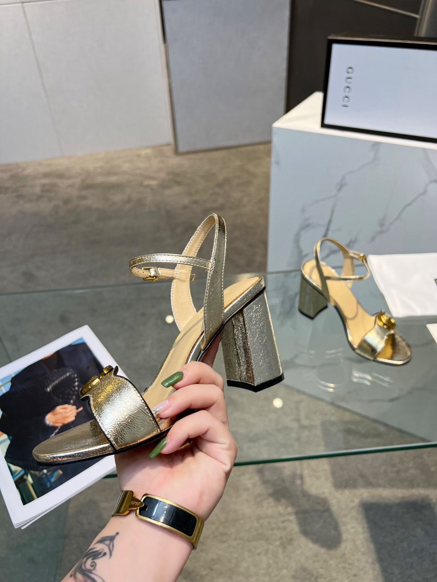 ua G*u*i horsebit heeled sandal