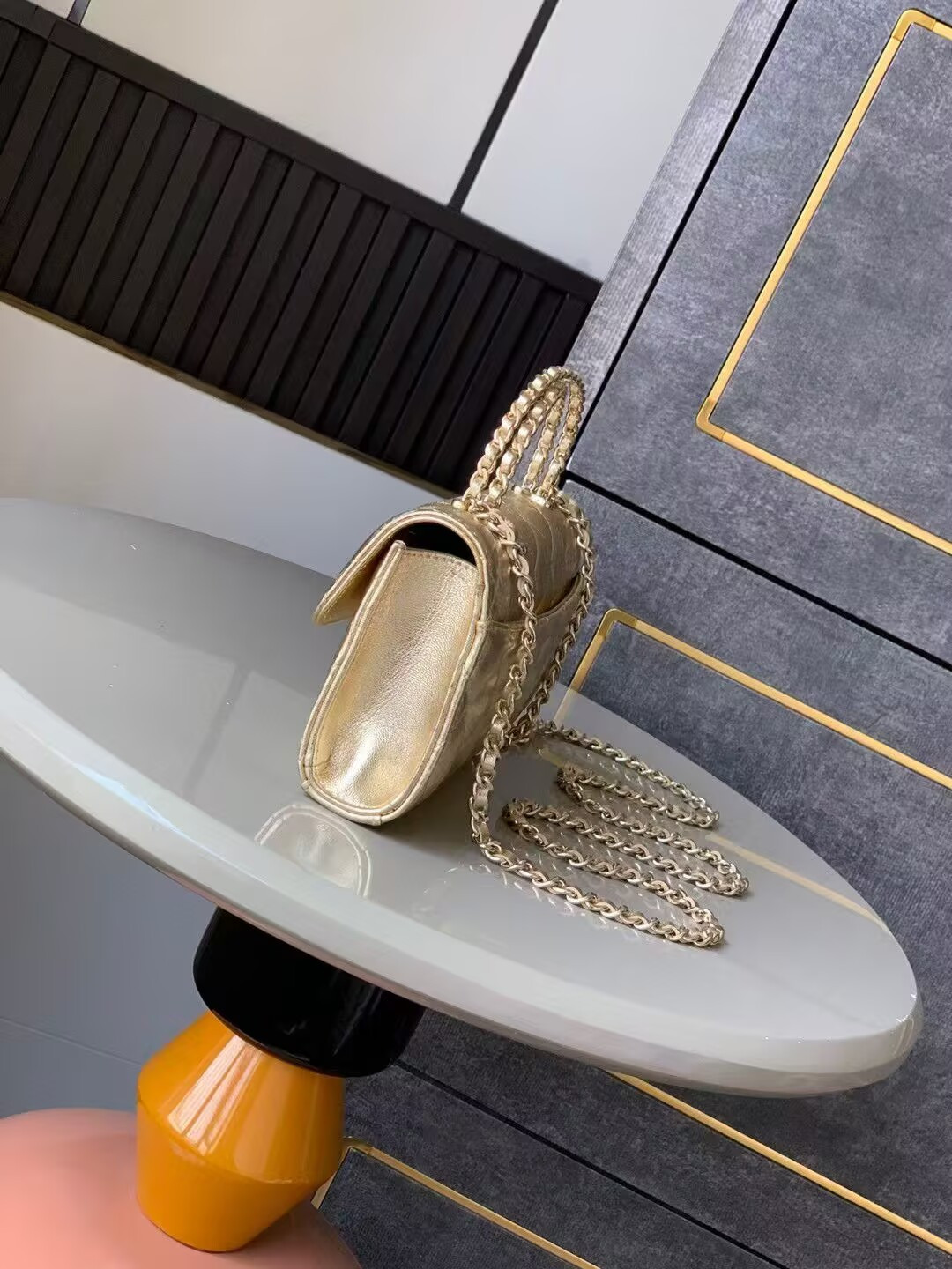 Ch*el kelly 23p 19x10x4.5cm