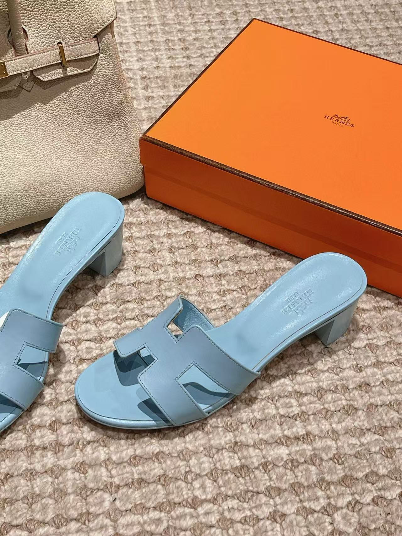 UA Hermès Oasis Sandal