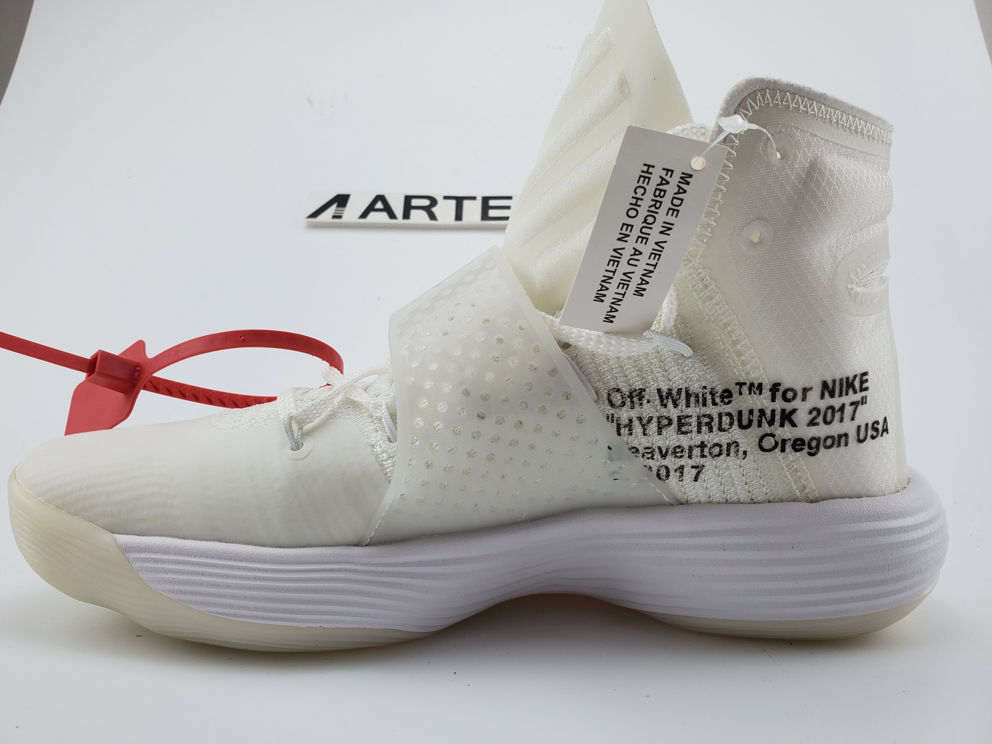Nike React Hyperdunk 2017 Flyknit Off-White