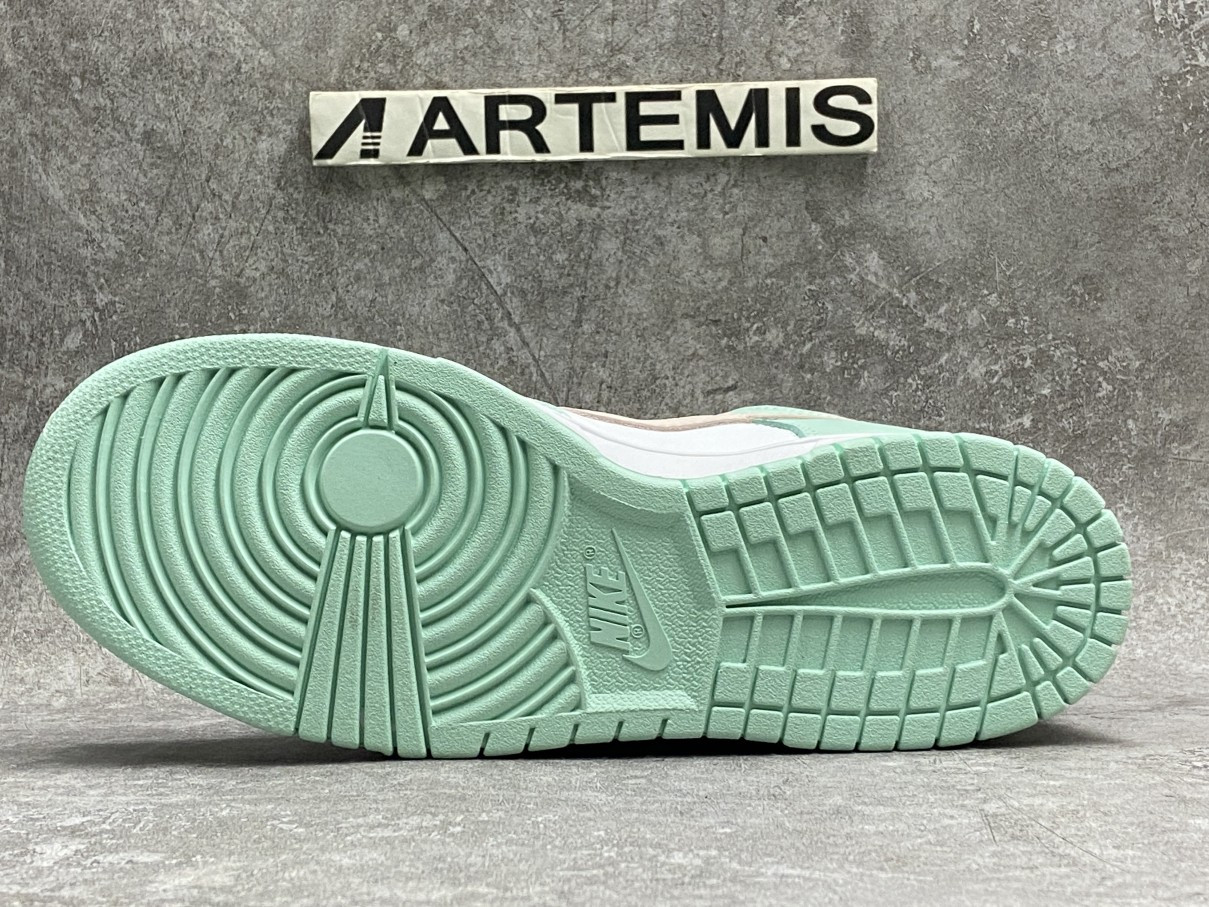 Nike SB Dunk Low Turbo Green