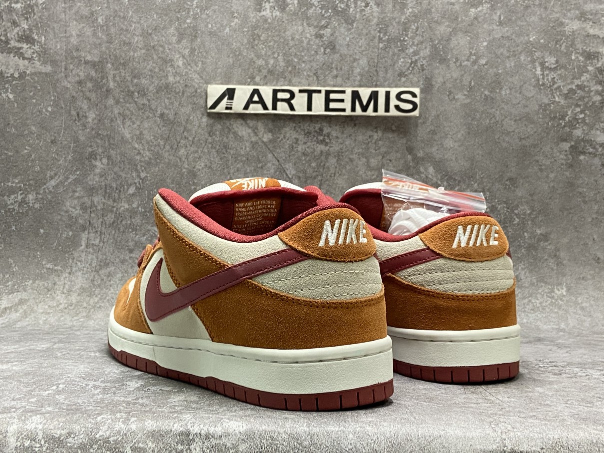 Nike SB Dunk Low Pro Dark Russet Cedar