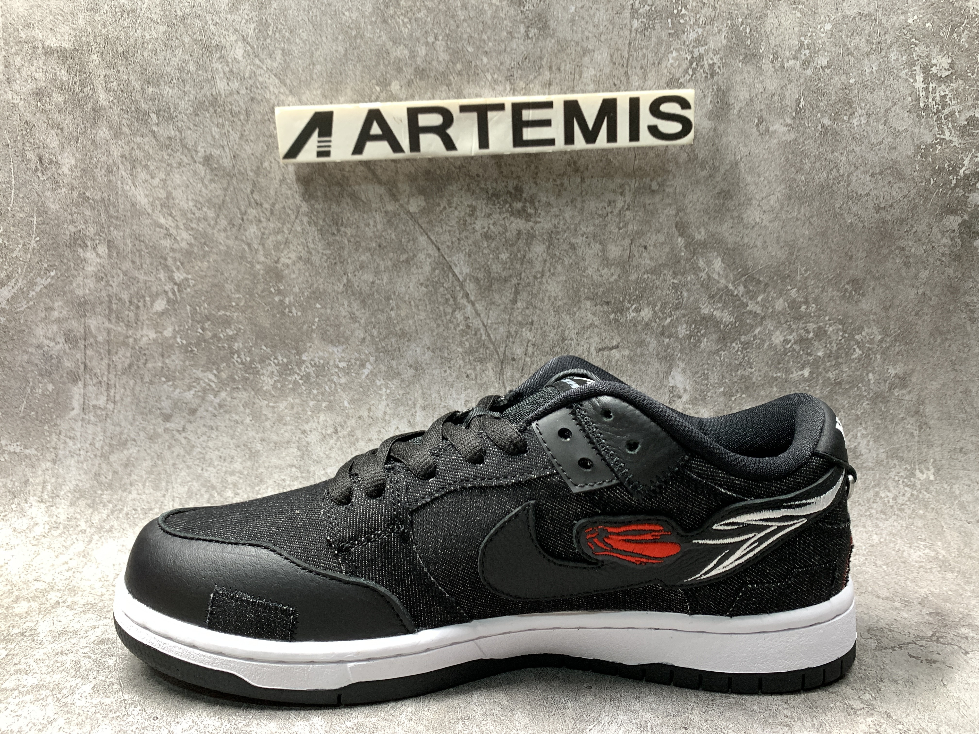 Nike SB Dunk Low Wasted Youth