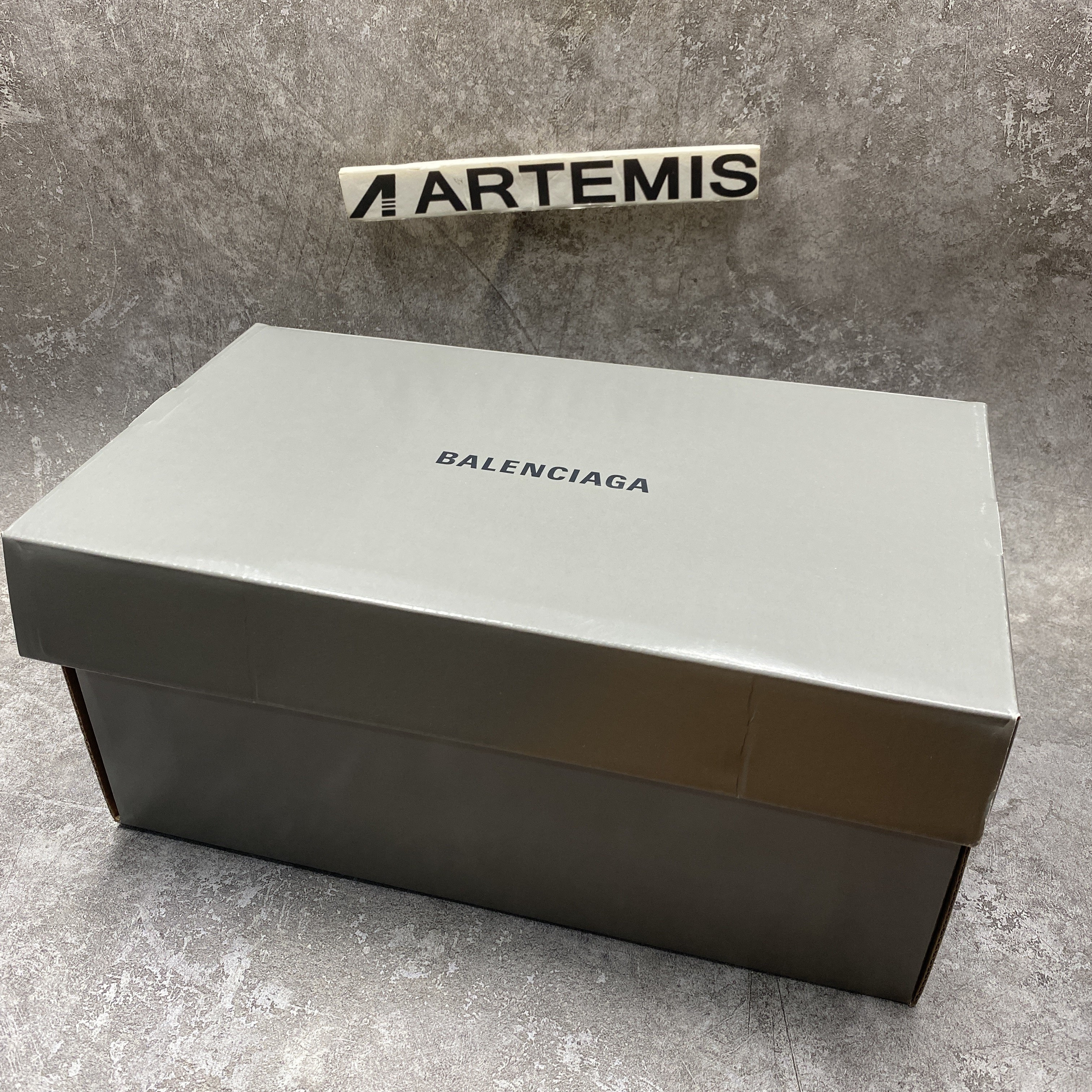 Balenciga Mold Slides Green (run one size bigger)