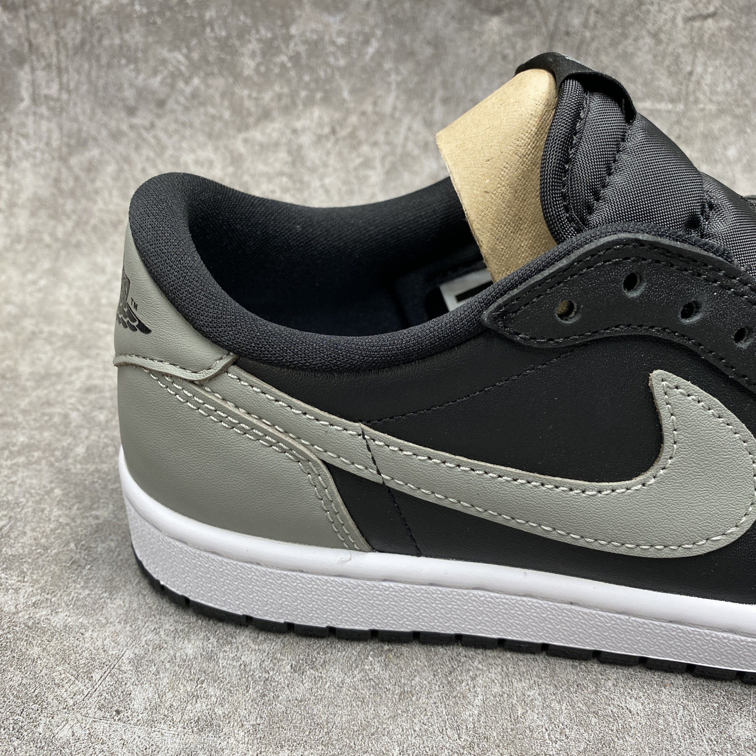 Air Jordan 1 Retro Low Og