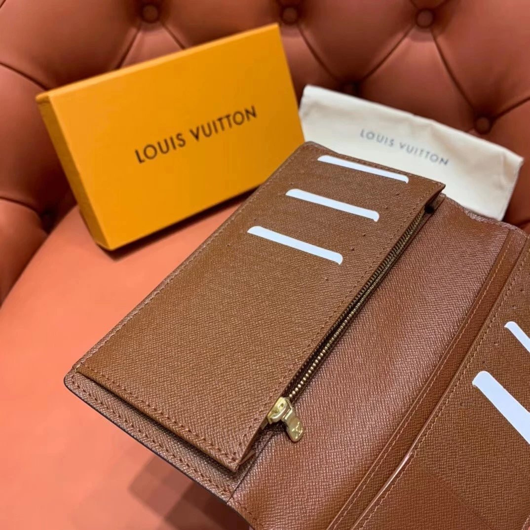 LV Christmas BRAZZA WALLET M66540