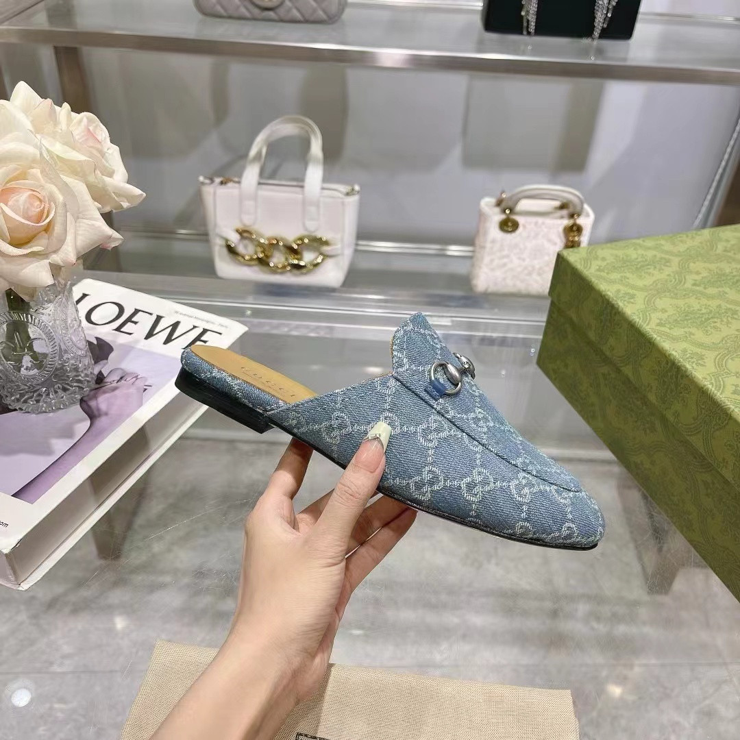 ua G*u*i princetown slipper