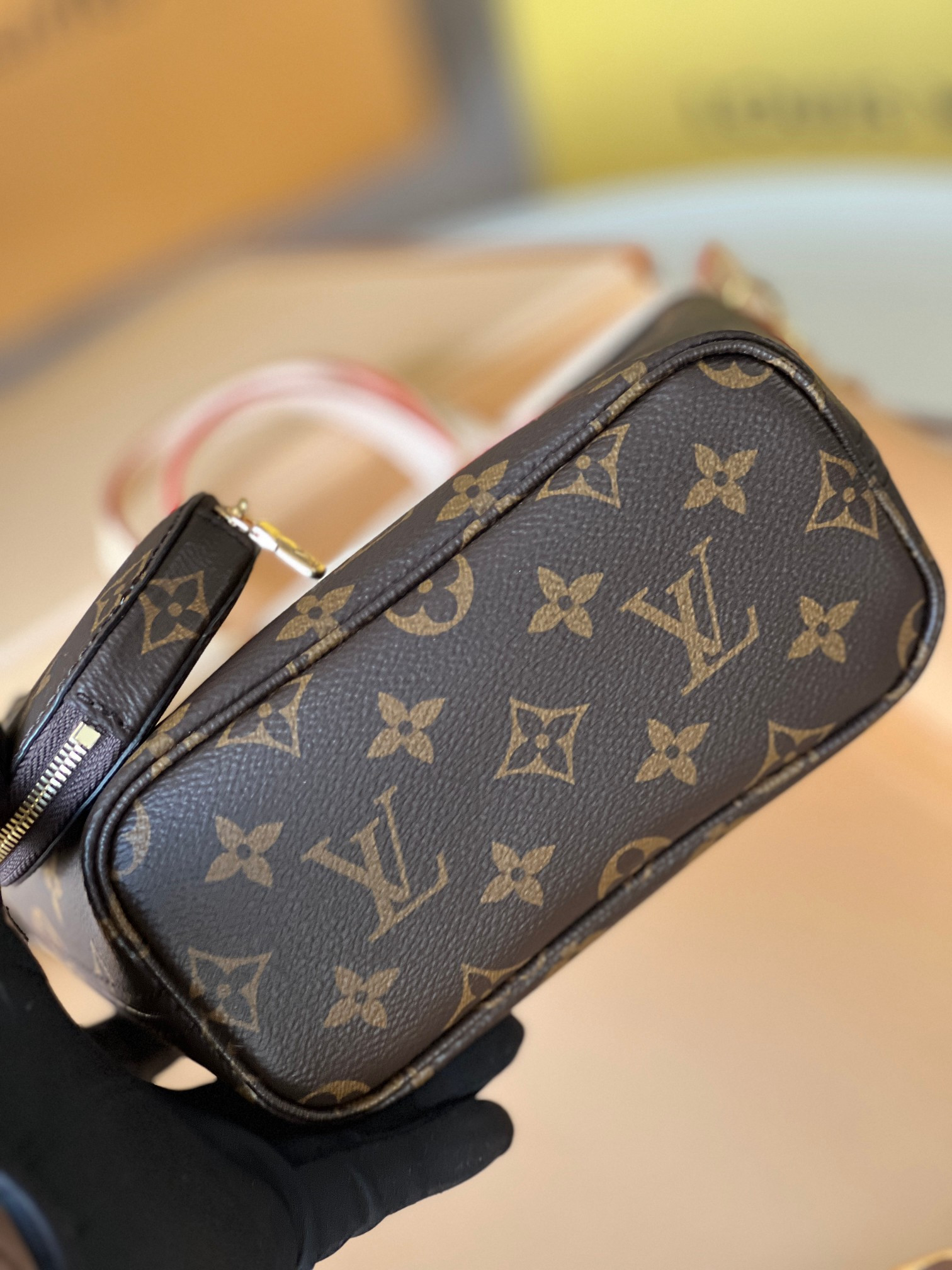 LV Neverfull BB M46705