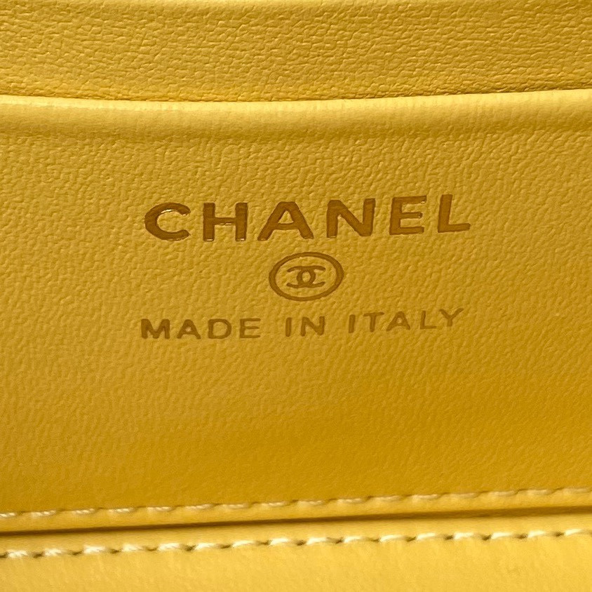 Ch*el 24p chain leather square box shoulder bag yellow 16x10x8cm