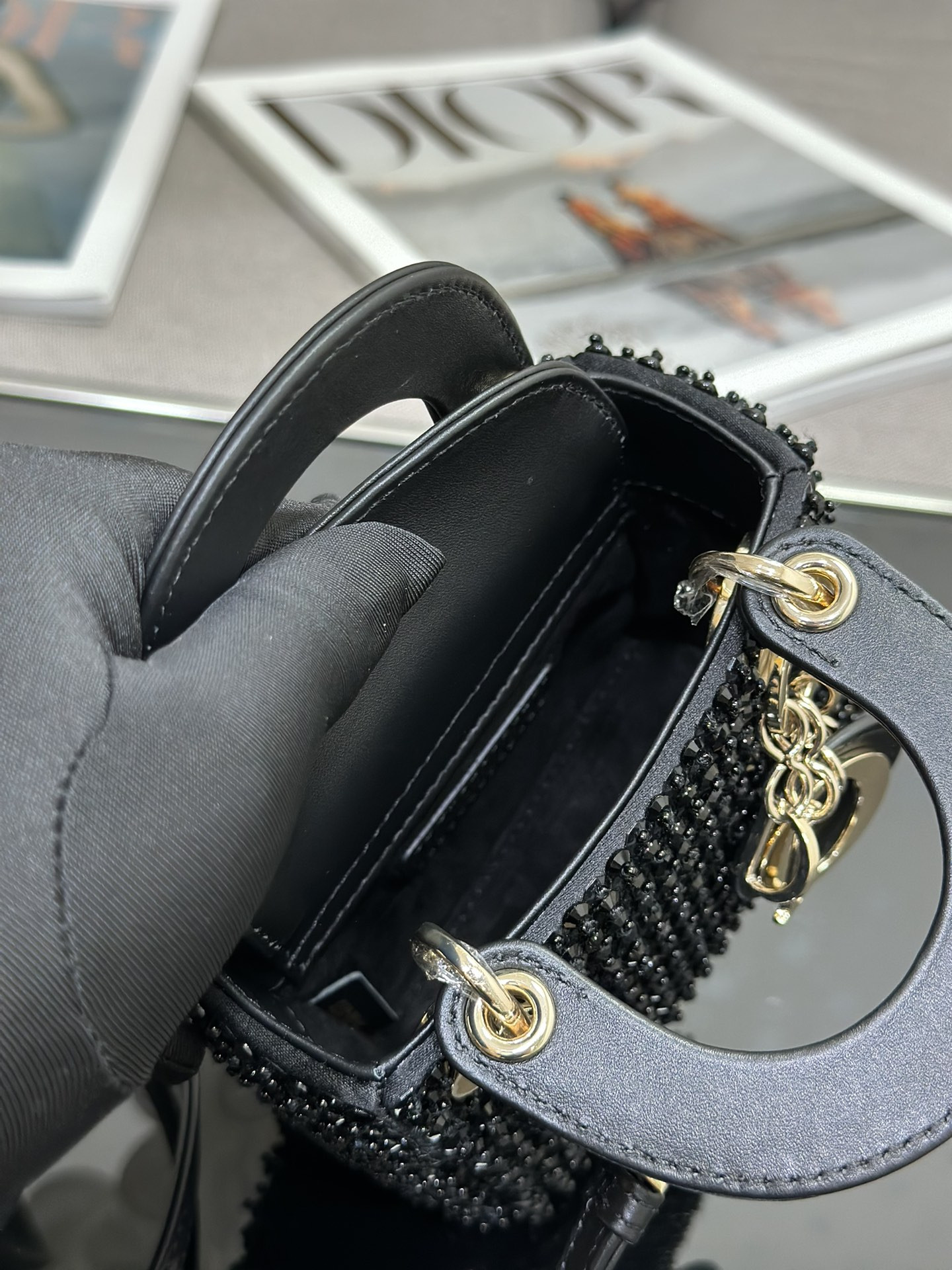 lady D*or ultra-mini embroidered micro-beads 12 x 10.2 x 5 cm