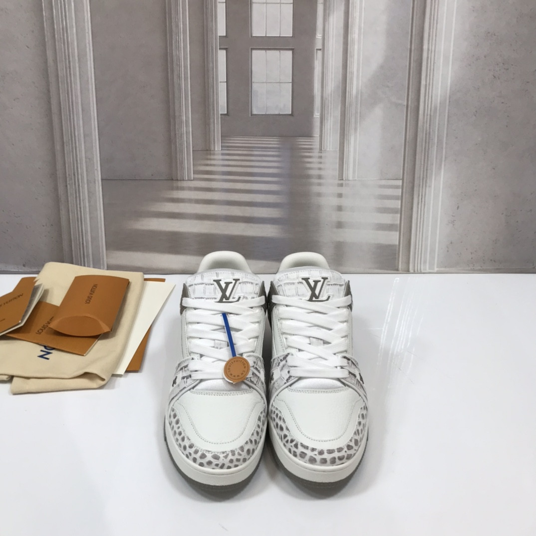 UA LV Trainer Sneaker