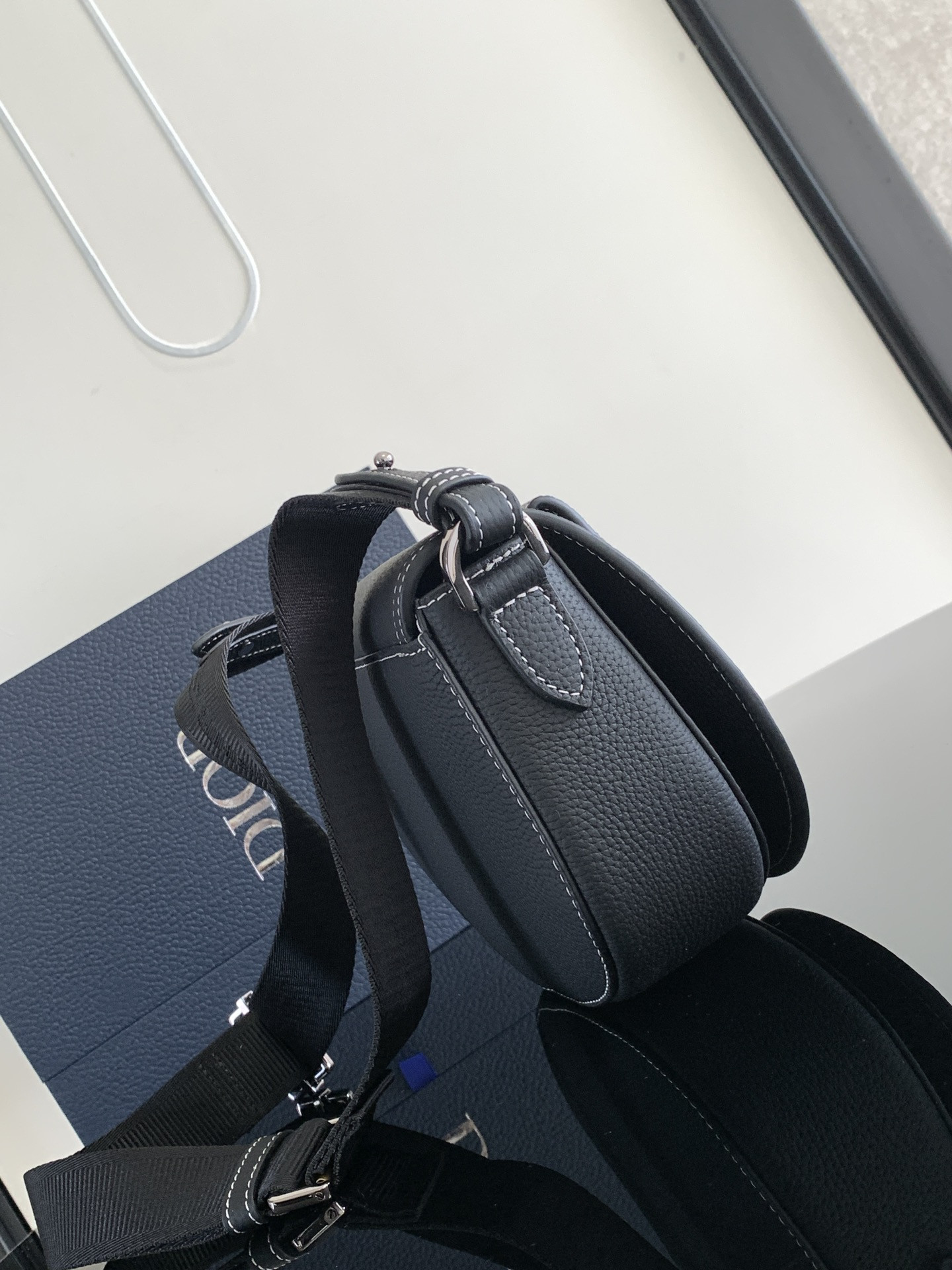 D*or saddle messenger bag 24 x 16.5 x 5.5 cm