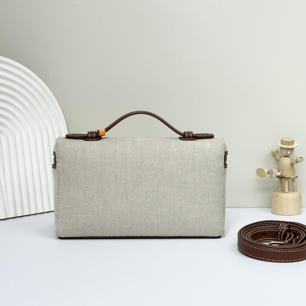 L**o p*ana extra pocket l19  cotton, linen 11 x 19 x 6.5 cm