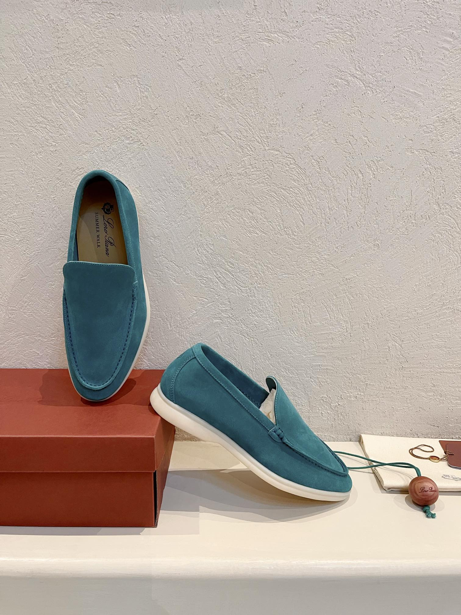 ua L**o p*ana summer walk loafers