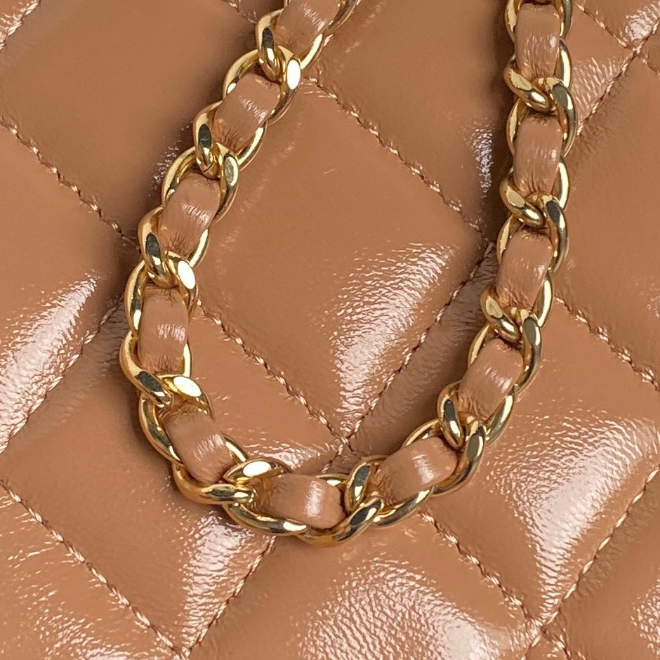 Ch*el clutch with chain 9.5x 17x 8cm