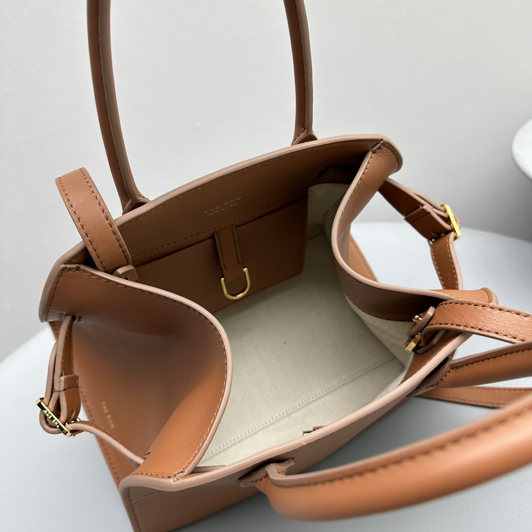 T*e R0w margaux 10 26x17.5x21cm