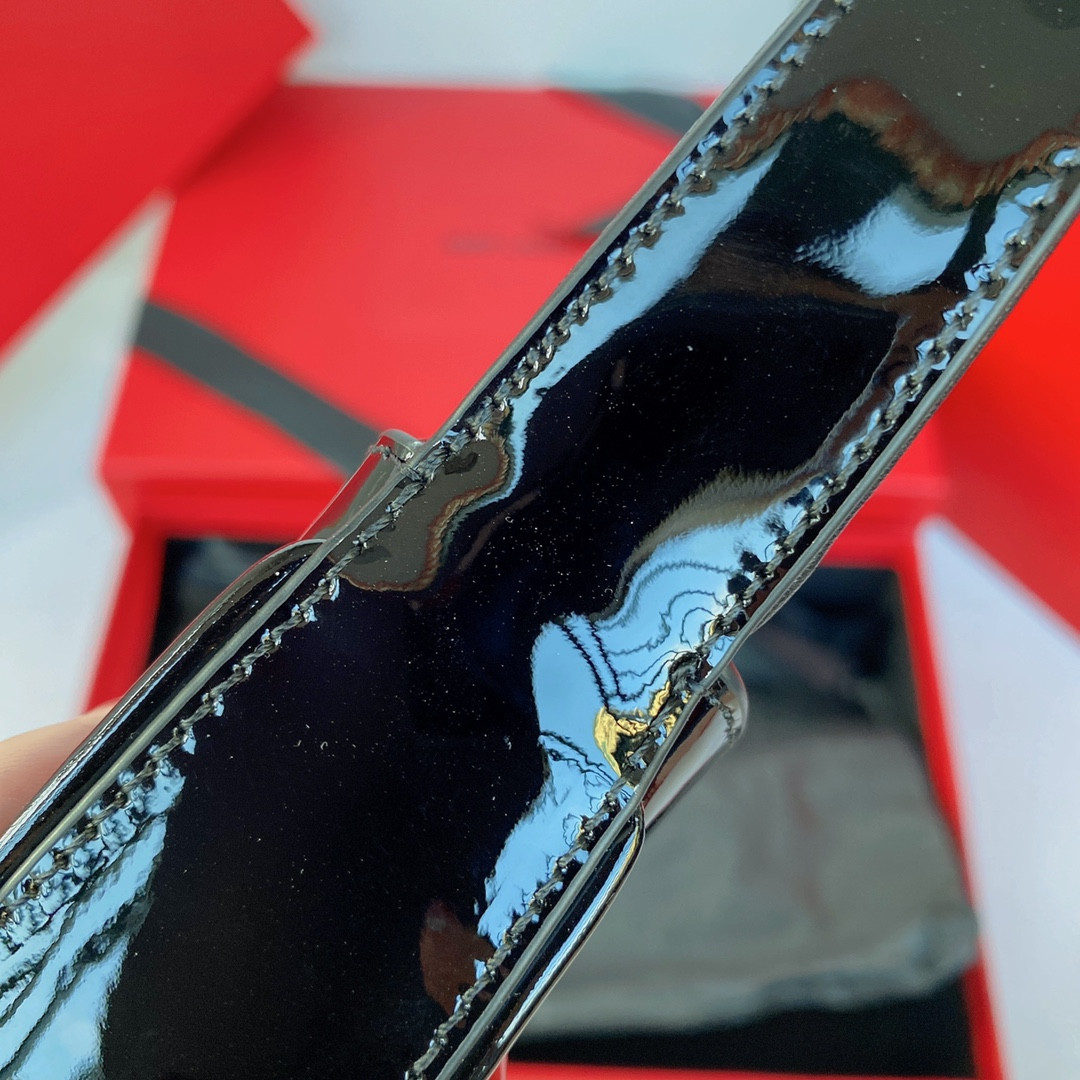 Y*L le 5 À 7 mini (patent leather) 19 x 11.5 x 4.5 cm