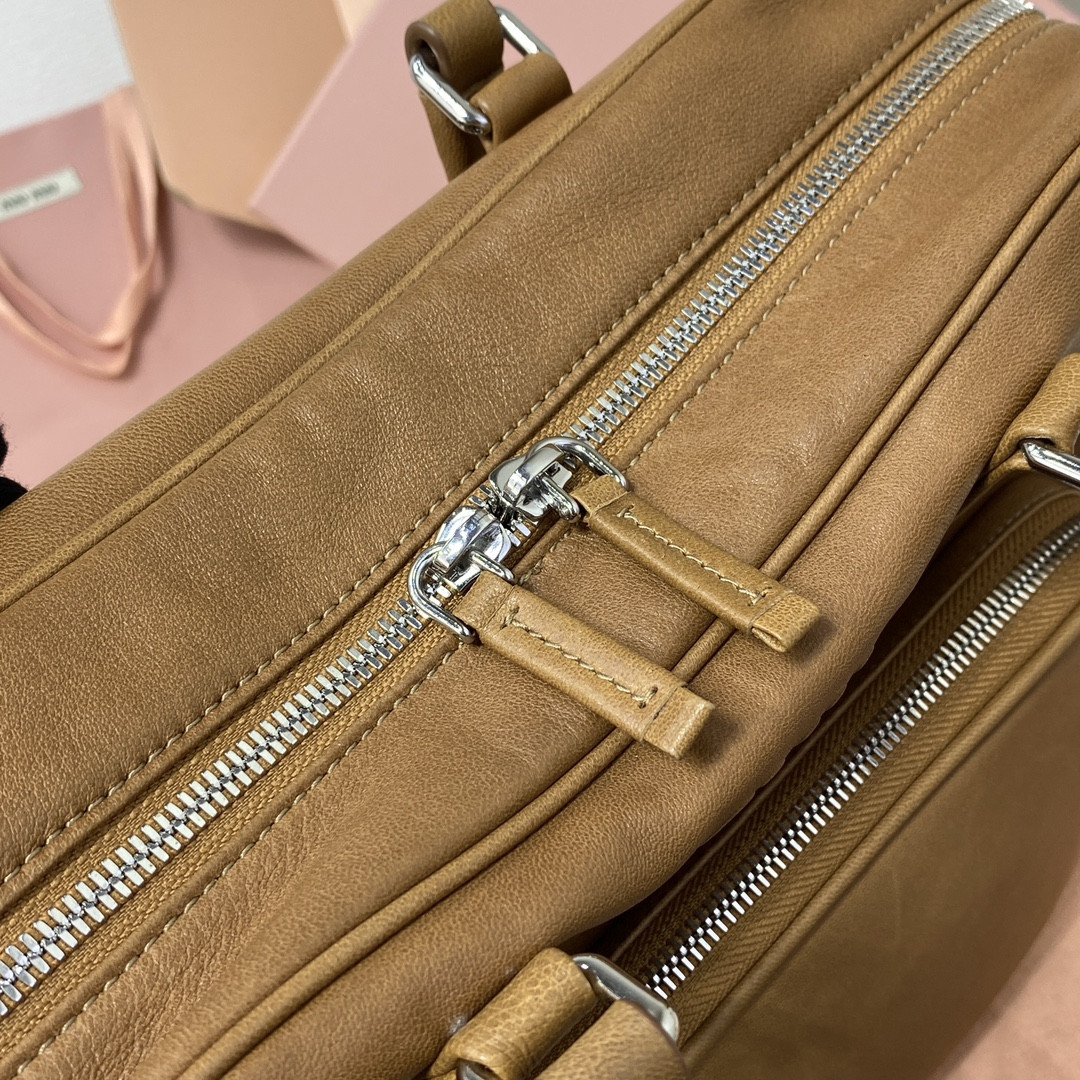 Miu Miu Nappa leather top-handle bag 22x32x14cm