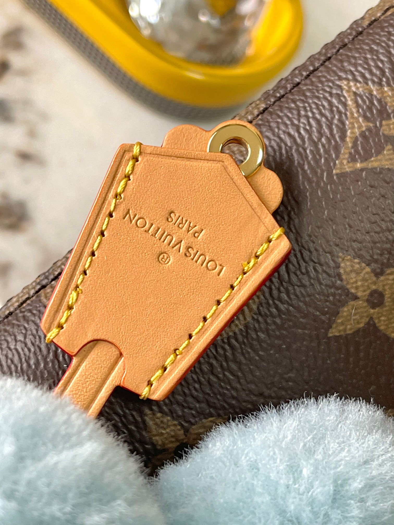 LV Vivienne Phone Pouch M12269 10x17.5x4.5cm