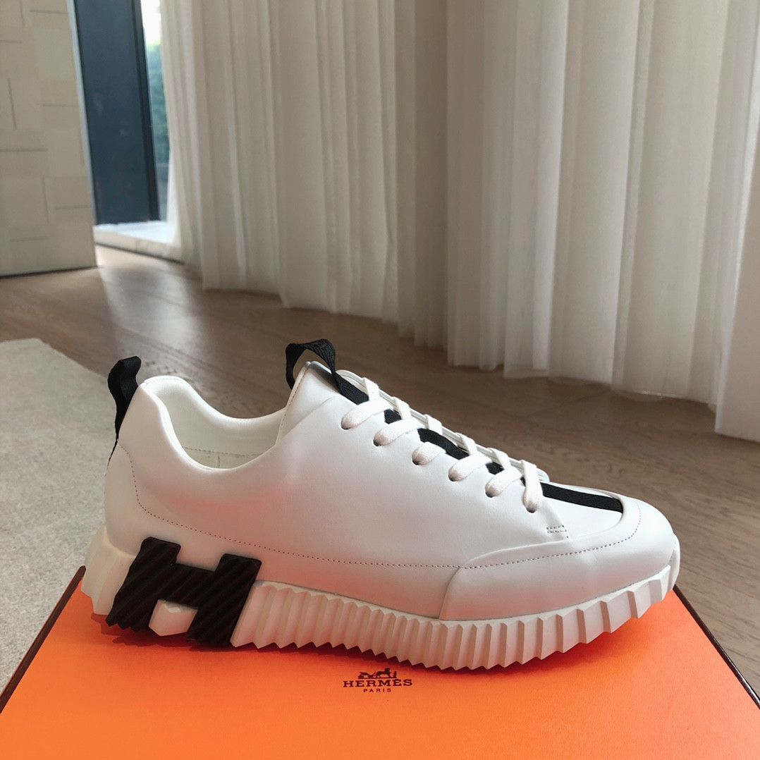 UA Hermès Bouncing Sneaker