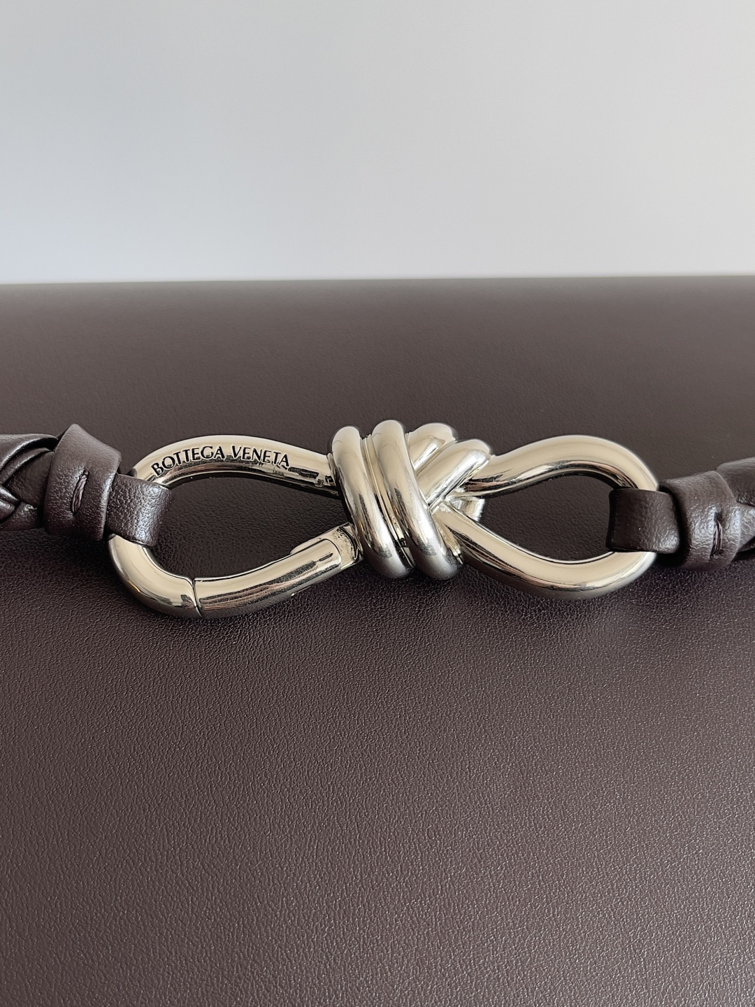 bo*te*ga Ve*ne*ta medium andiamo messenger 37x26x13cm