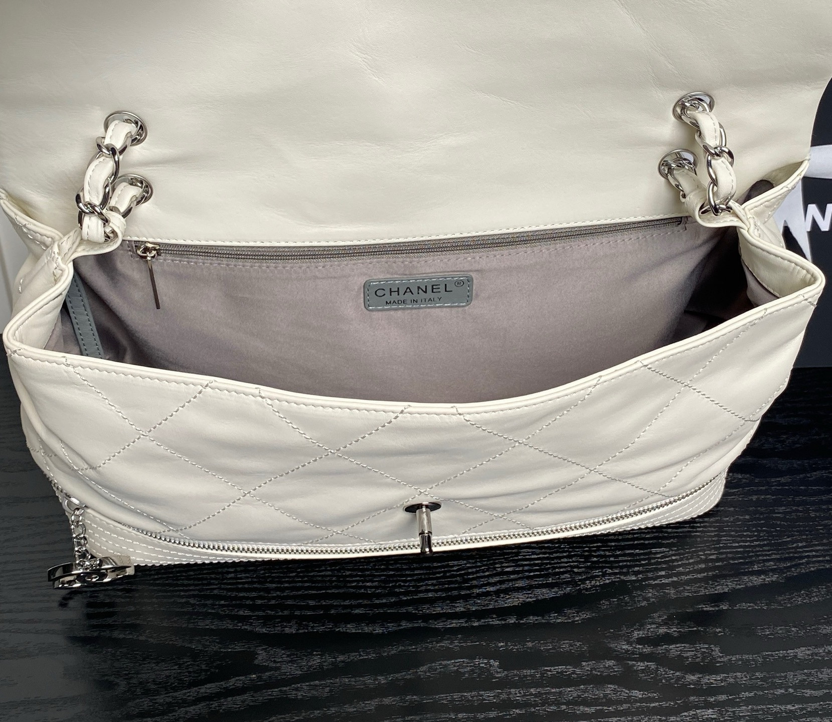 Ch*el vintage graffiti tote airport bag 36x24x12cm