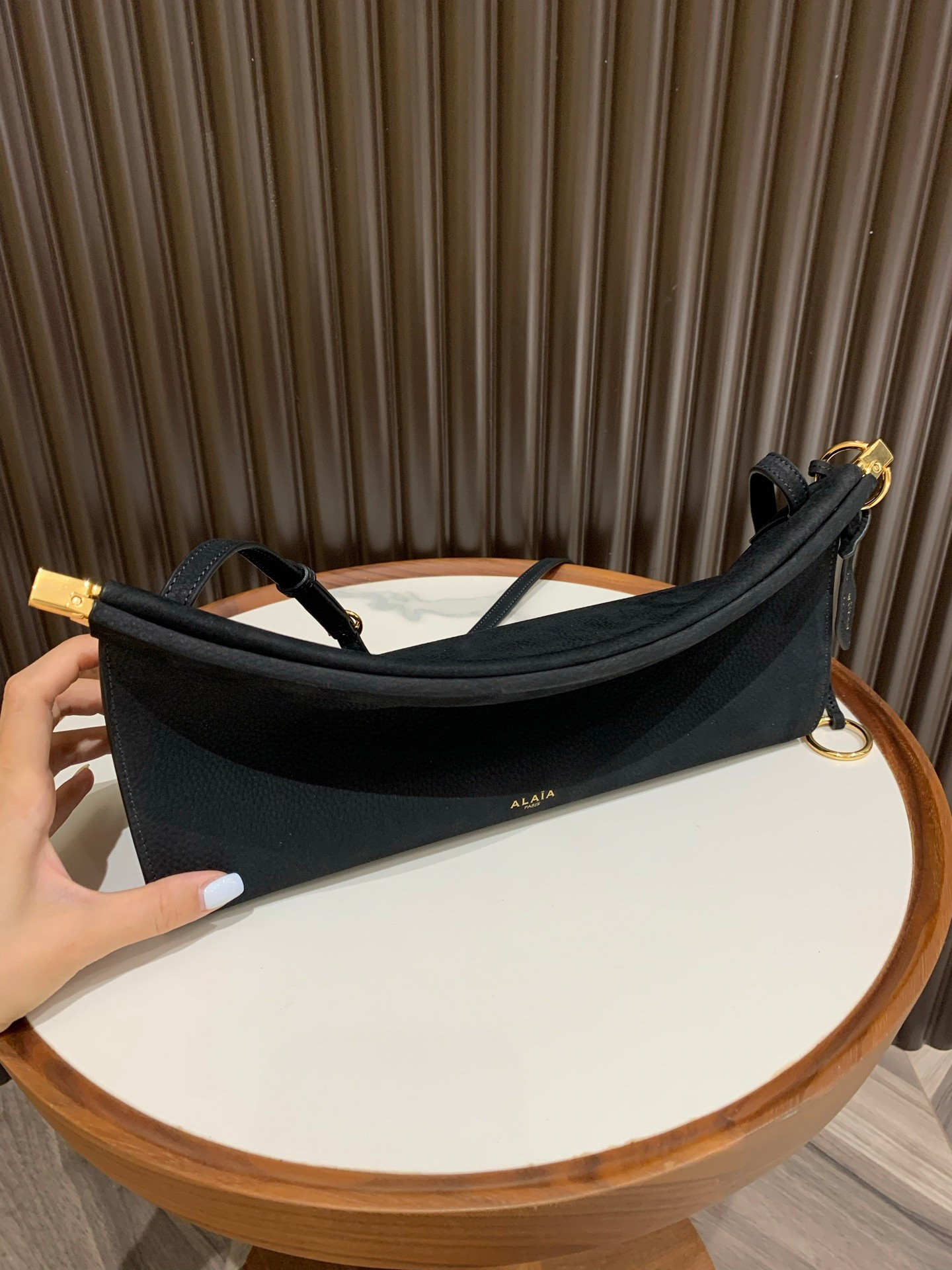 ALAÏA LE CLICK EAST WEST MEDIUM BAG 30x14x9cm